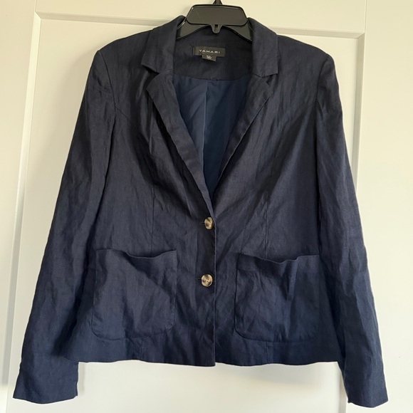 Tahari Jackets & Blazers - Tahari Dark Navy linen blend blazer